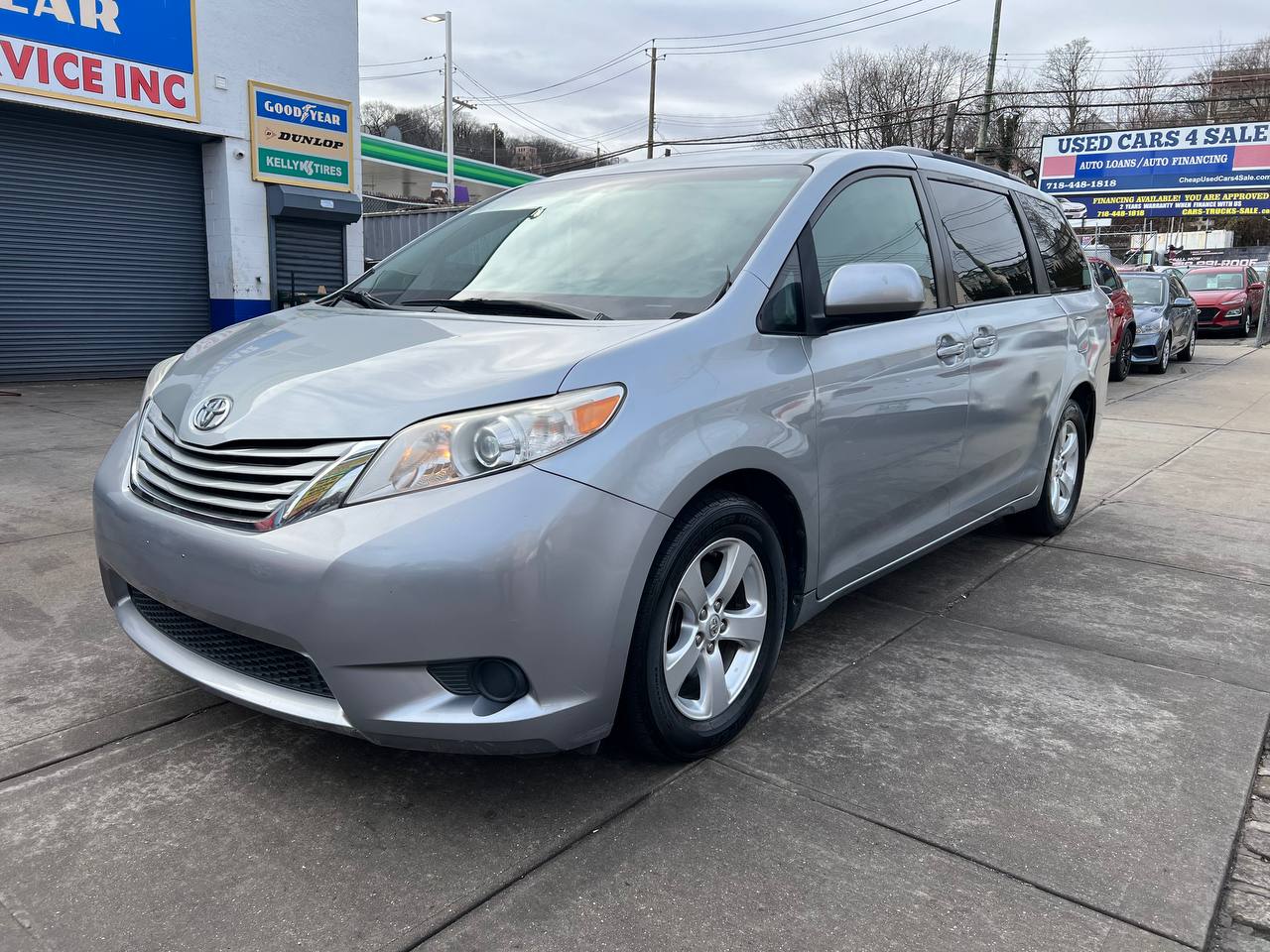Used Car - 2017 Toyota Sienna LE for Sale in Staten Island, NY