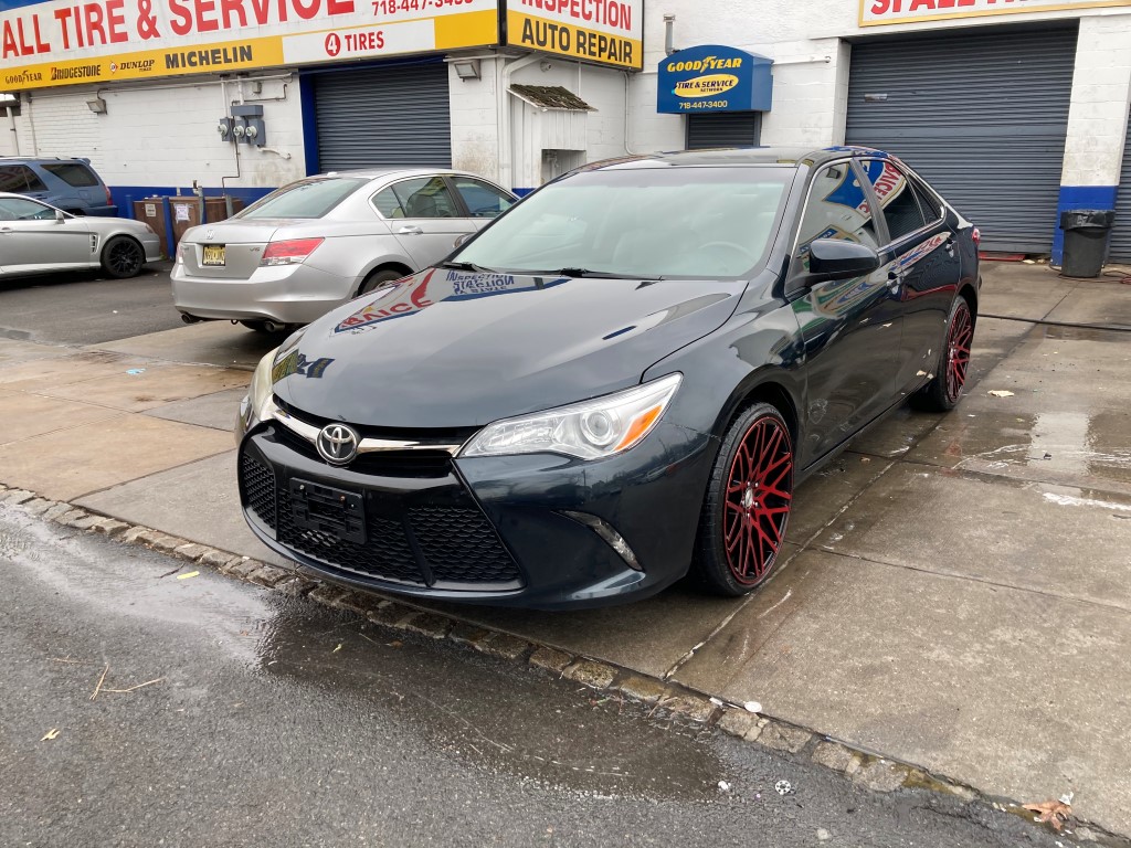 Used Car - 2015 Toyota Camry SE for Sale in Staten Island, NY