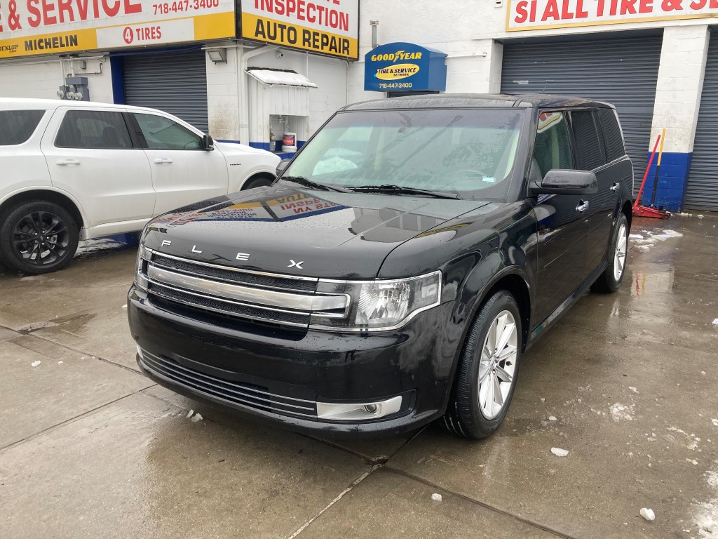 Used Car - 2019 Ford Flex Limited for Sale in Staten Island, NY