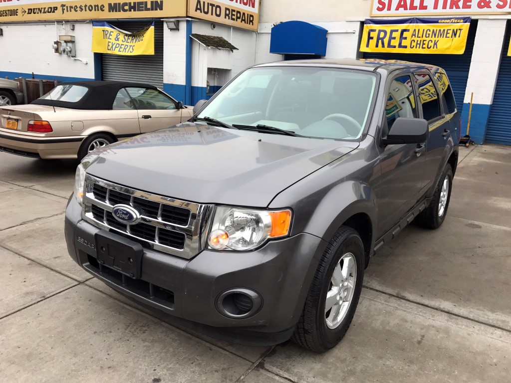 Used 2010 Ford Escape Xls Suv 7 990 00