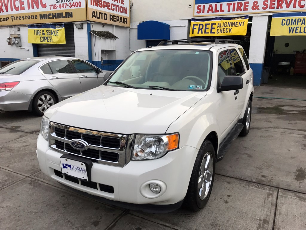 Used Car - 2010 Ford Escape XLT for Sale in Staten Island, NY