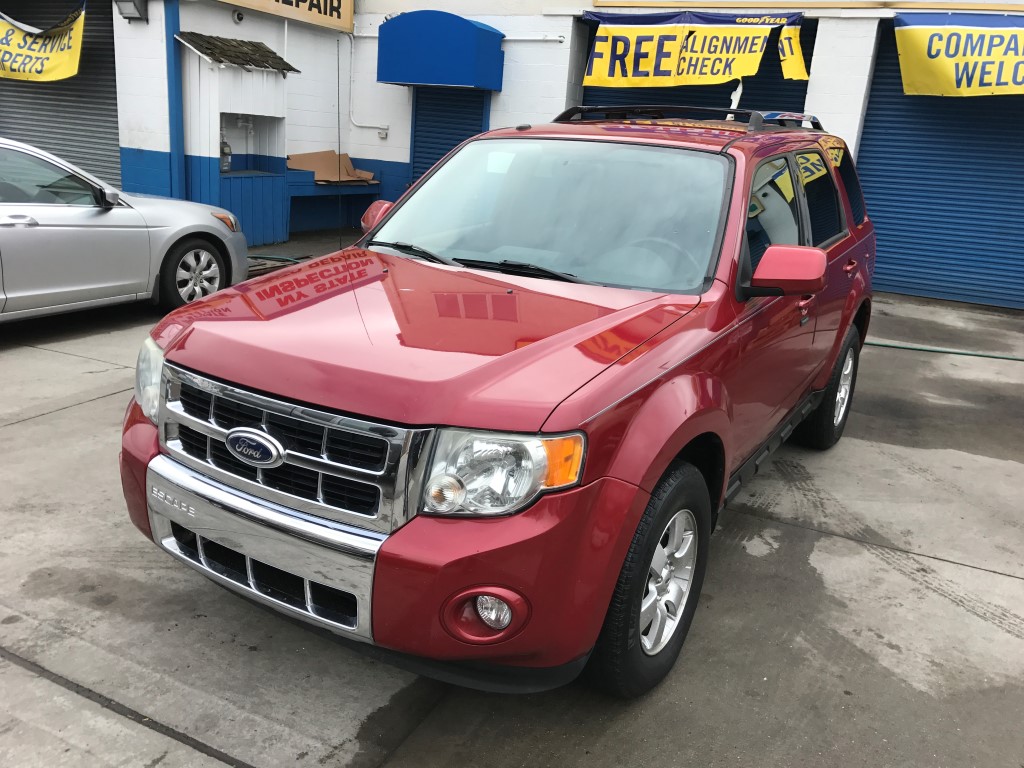 Used Car - 2010 Ford Escape Limited for Sale in Staten Island, NY