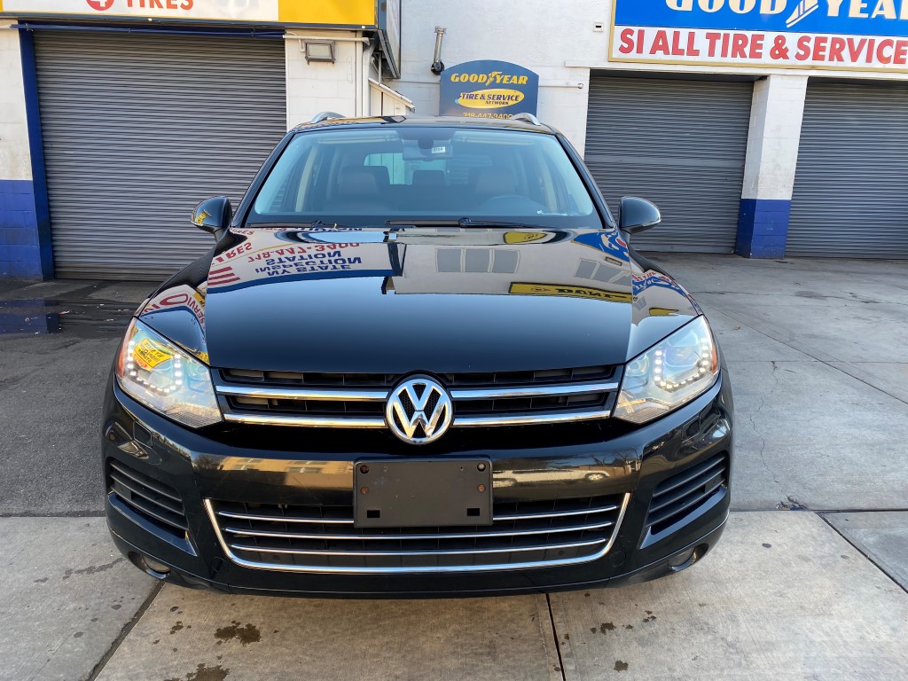 Used - Volkswagen Touareg TDI Sport AWD SUV for sale in Staten Island NY