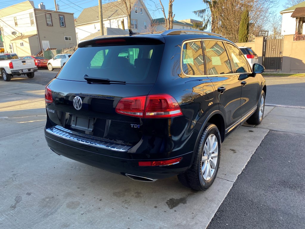 Used - Volkswagen Touareg TDI Sport AWD SUV for sale in Staten Island NY