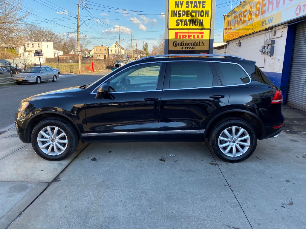 Used - Volkswagen Touareg TDI Sport AWD SUV for sale in Staten Island NY