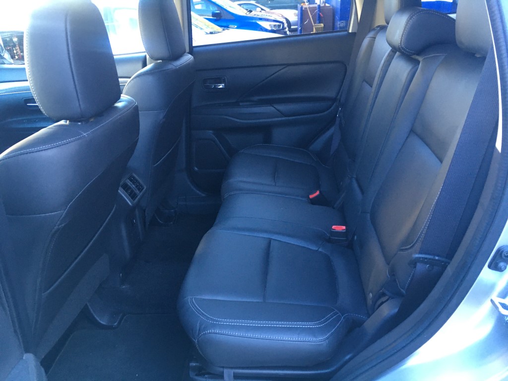 Used - Mitsubishi Outlander SEL AWD SUV for sale in Staten Island NY