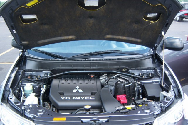 Pre-owned Car OutlanderMitsubishi