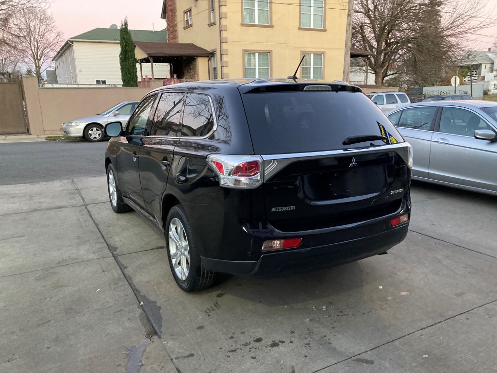 Used - Mitsubishi Outlander GT AWD SUV for sale in Staten Island NY