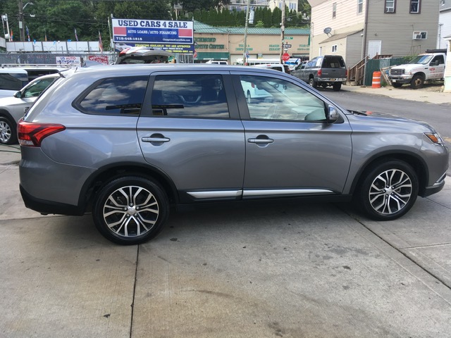 Used - Mitsubishi Outlander SE AWD SUV for sale in Staten Island NY