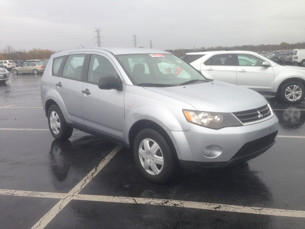Pre-owned Car OutlanderMitsubishi