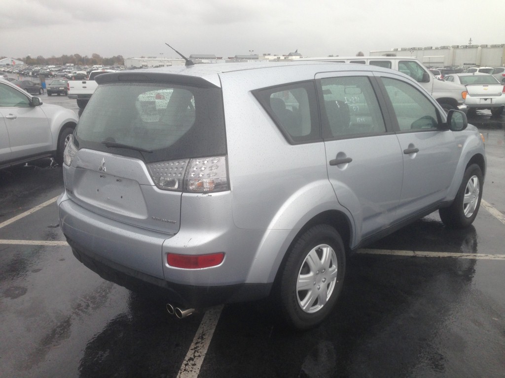 Pre-owned Car OutlanderMitsubishi