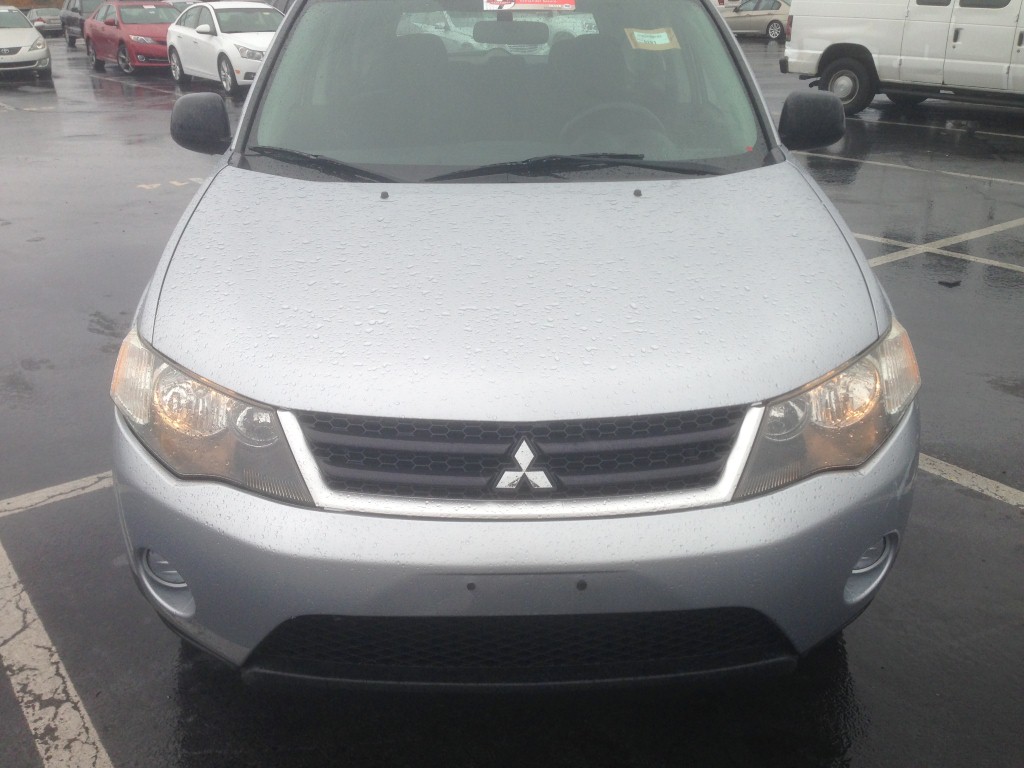 Pre-owned Car OutlanderMitsubishi