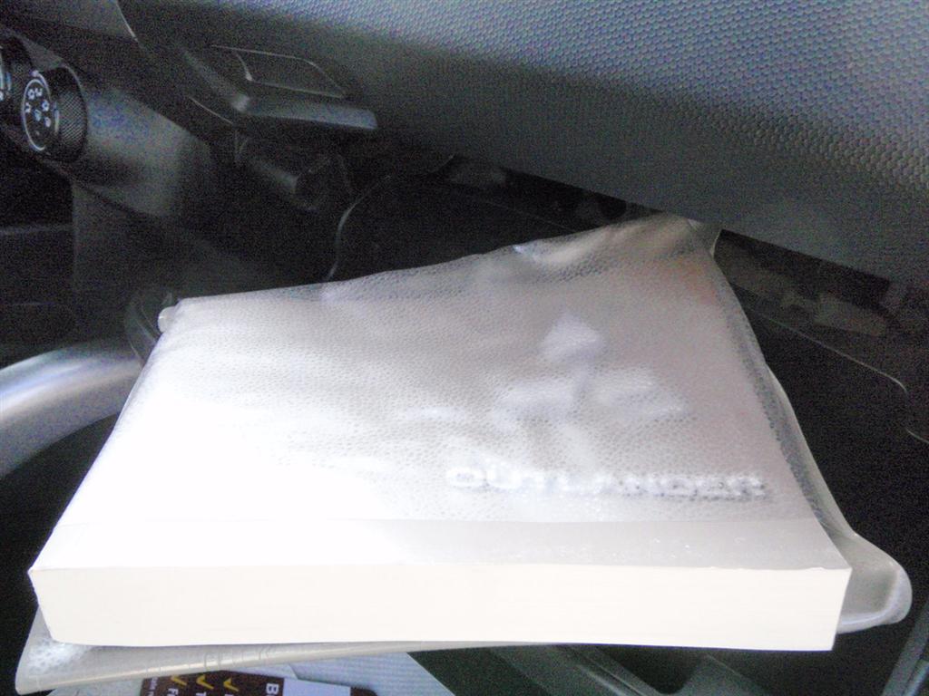 Pre-owned Car OutlanderMitsubishi