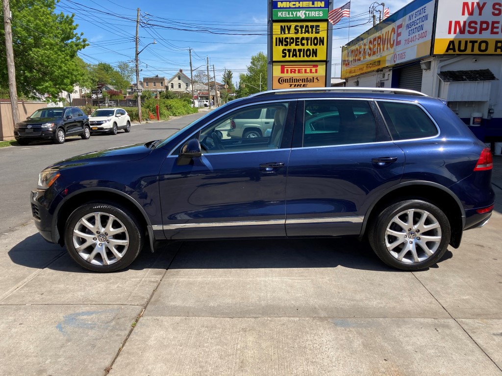 Used - Volkswagen Touareg TDI Lux AWD SUV for sale in Staten Island NY
