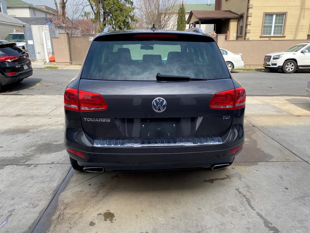Used - Volkswagen Touareg TDI Sport AWD SUV for sale in Staten Island NY