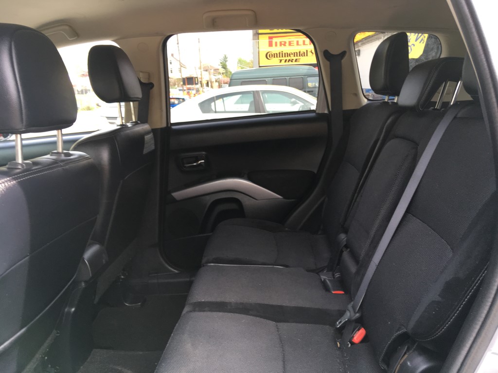 Used - Mitsubishi Outlander SE SUV for sale in Staten Island NY