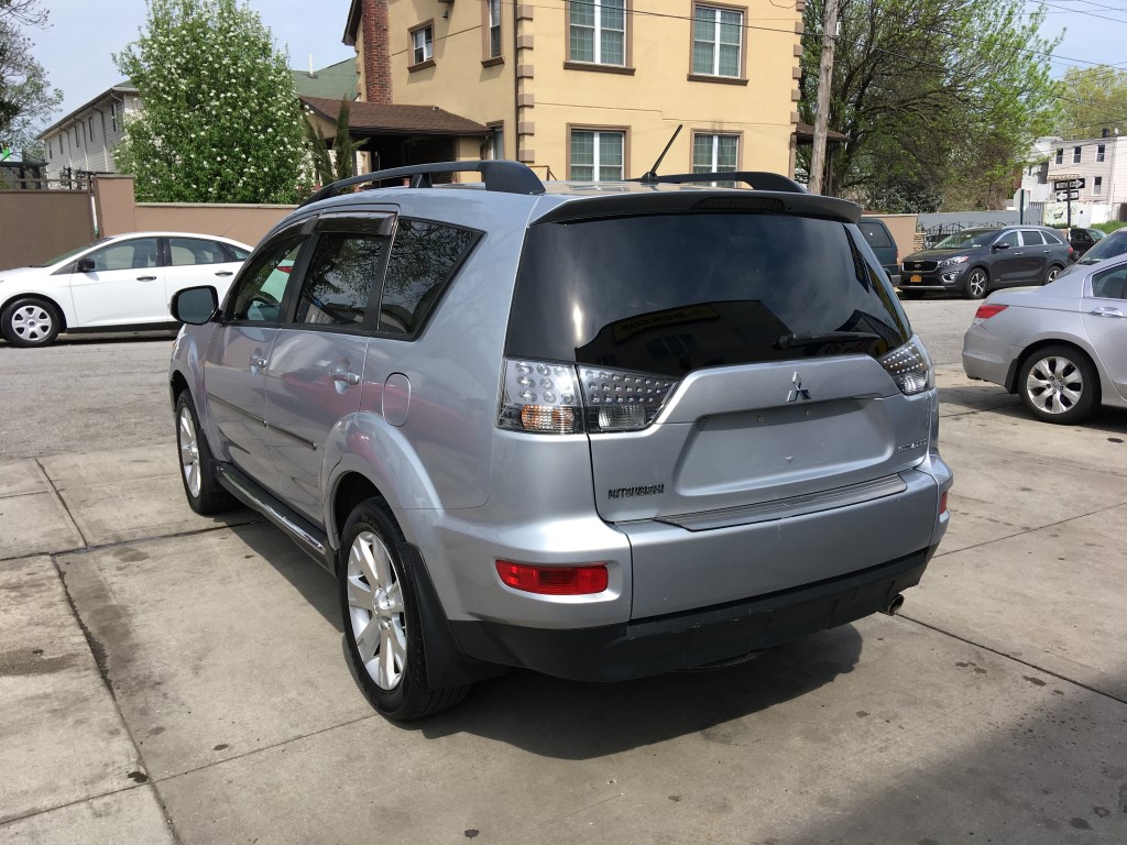 Used - Mitsubishi Outlander SE SUV for sale in Staten Island NY