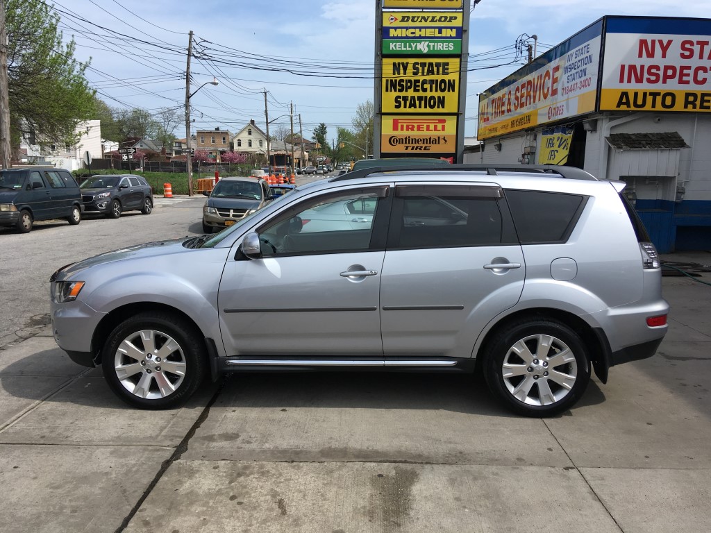 Used - Mitsubishi Outlander SE SUV for sale in Staten Island NY