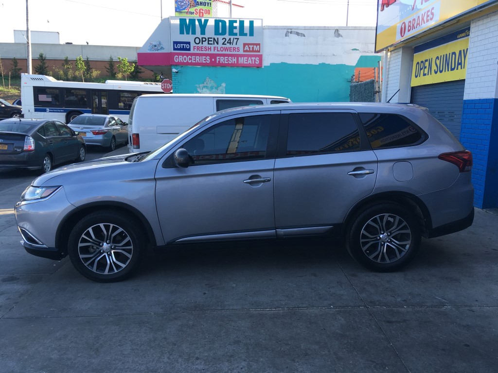 Used - Mitsubishi Outlander ES SUV for sale in Staten Island NY