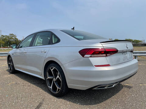 Used - Volkswagen Passat SEDAN for sale in Staten Island NY