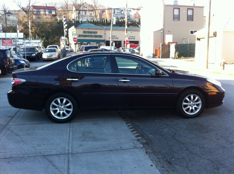 Used - Lexus ES300 Sedan for sale in Staten Island NY