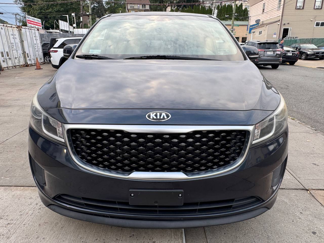Used - Kia Sedona LX Minivan for sale in Staten Island NY