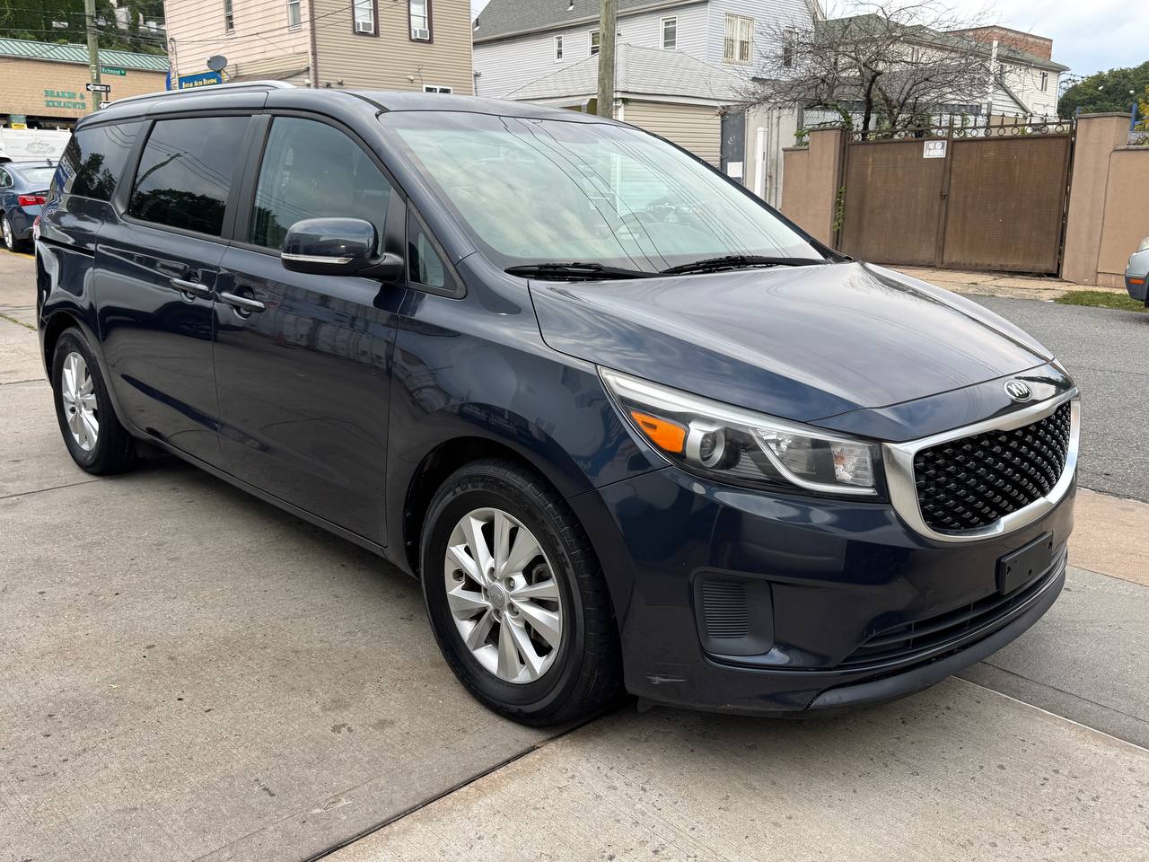 Used - Kia Sedona LX Minivan for sale in Staten Island NY