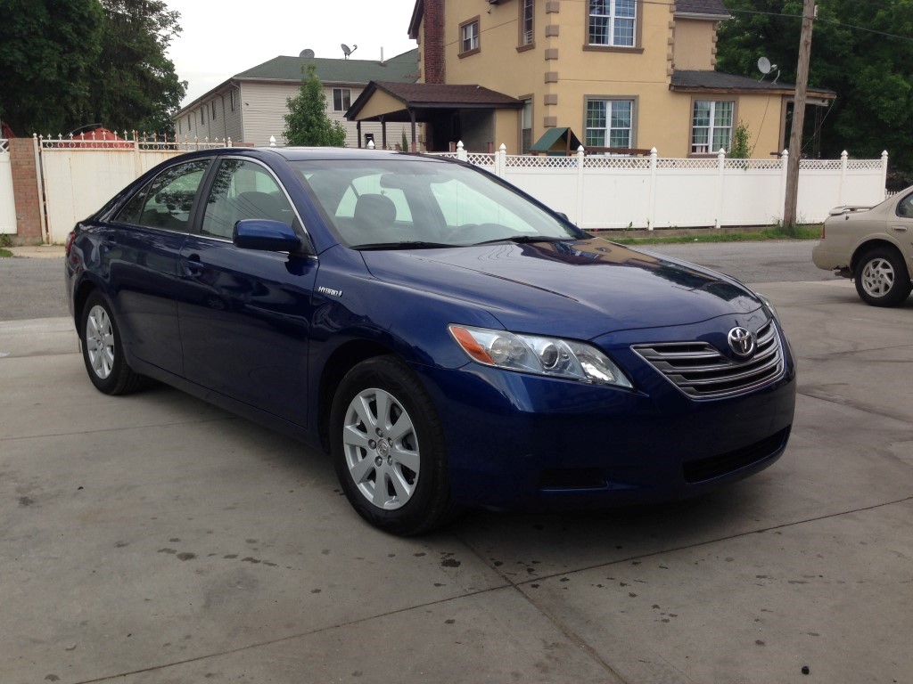 Used - Toyota Camry Hybrid SEDAN 4-DR for sale in Staten Island NY