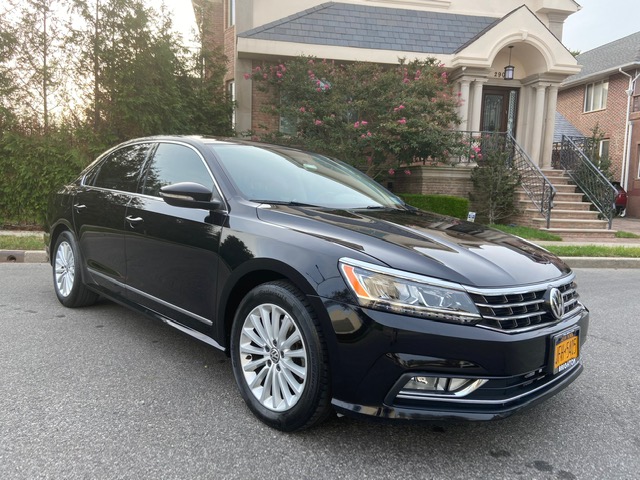 Used - Volkswagen Passat SE Sedan for sale in Staten Island NY