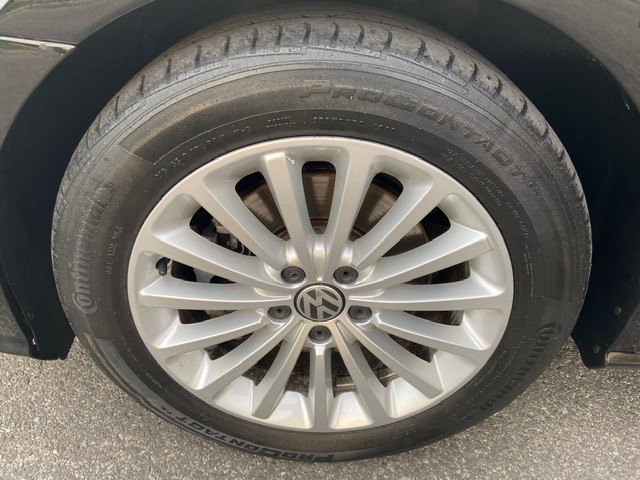 Used - Volkswagen Passat SE Sedan for sale in Staten Island NY