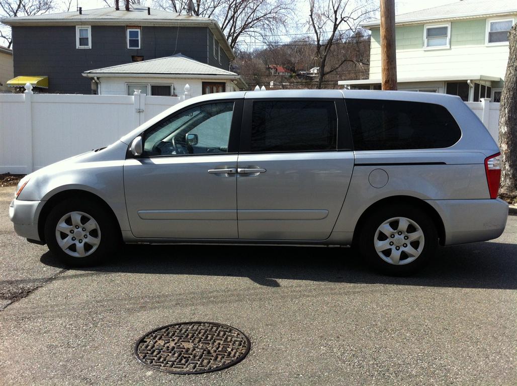 Used - Kia Sedona LX MiniVan for sale in Staten Island NY