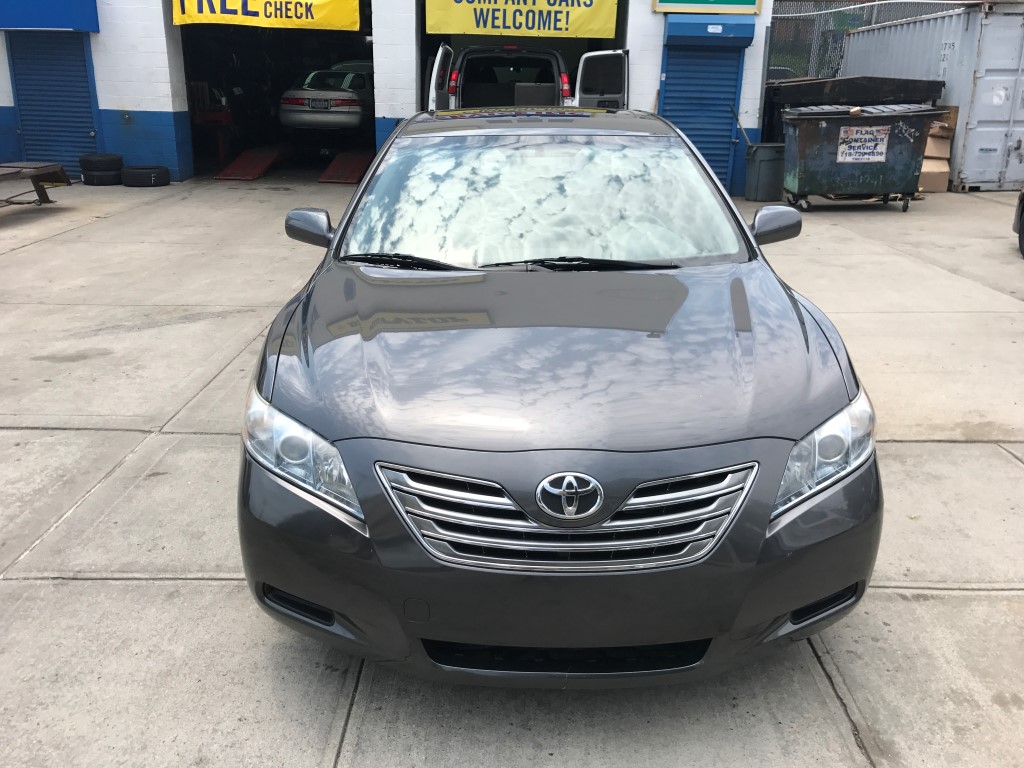 Used - Toyota Camry XLE Sedan for sale in Staten Island NY