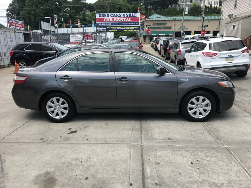 Used - Toyota Camry XLE Sedan for sale in Staten Island NY