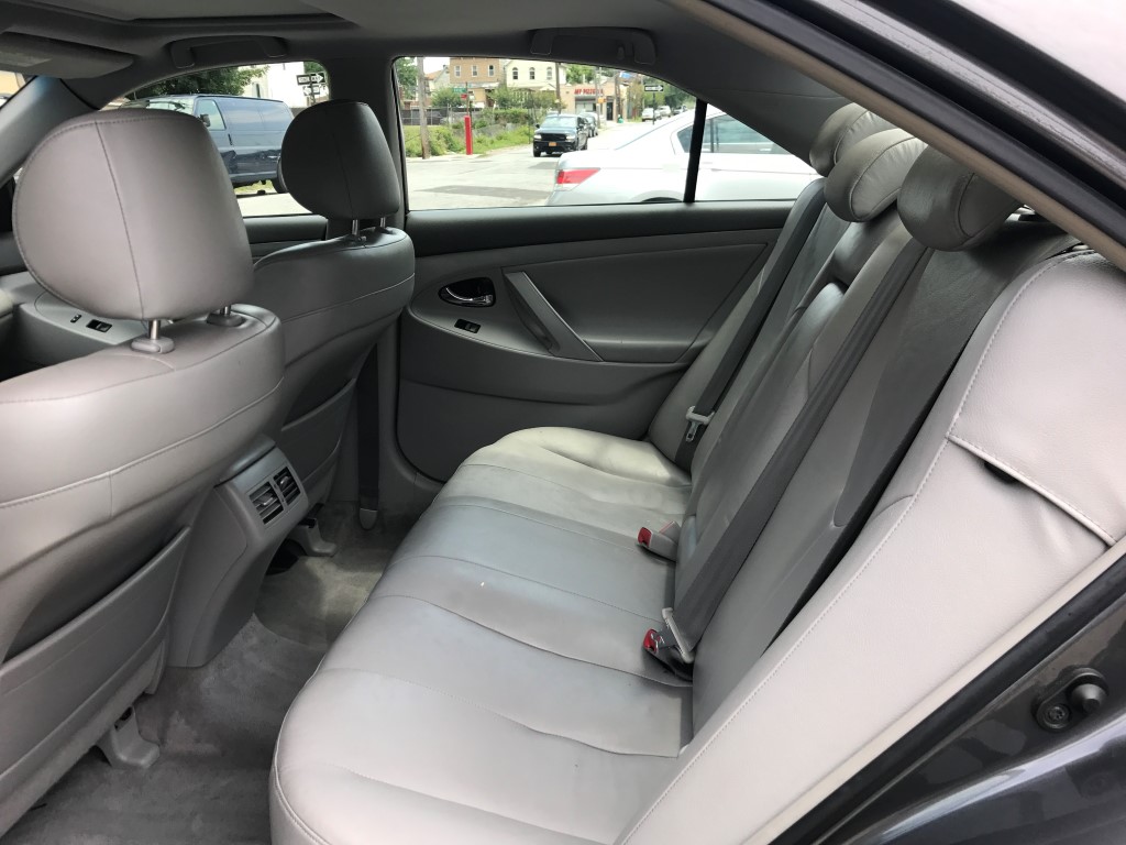 Used - Toyota Camry XLE Sedan for sale in Staten Island NY
