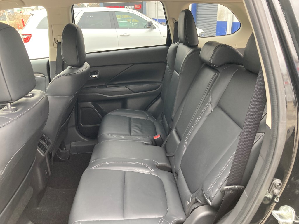 Used - Mitsubishi Outlander SEL AWD SUV for sale in Staten Island NY