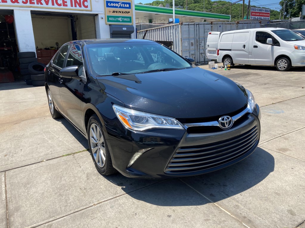 Used - Toyota Camry XLE Sedan for sale in Staten Island NY
