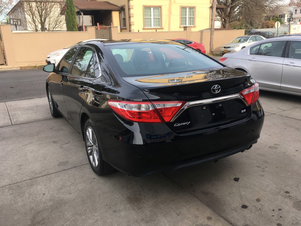 Used - Toyota Camry SE Sedan for sale in Staten Island NY