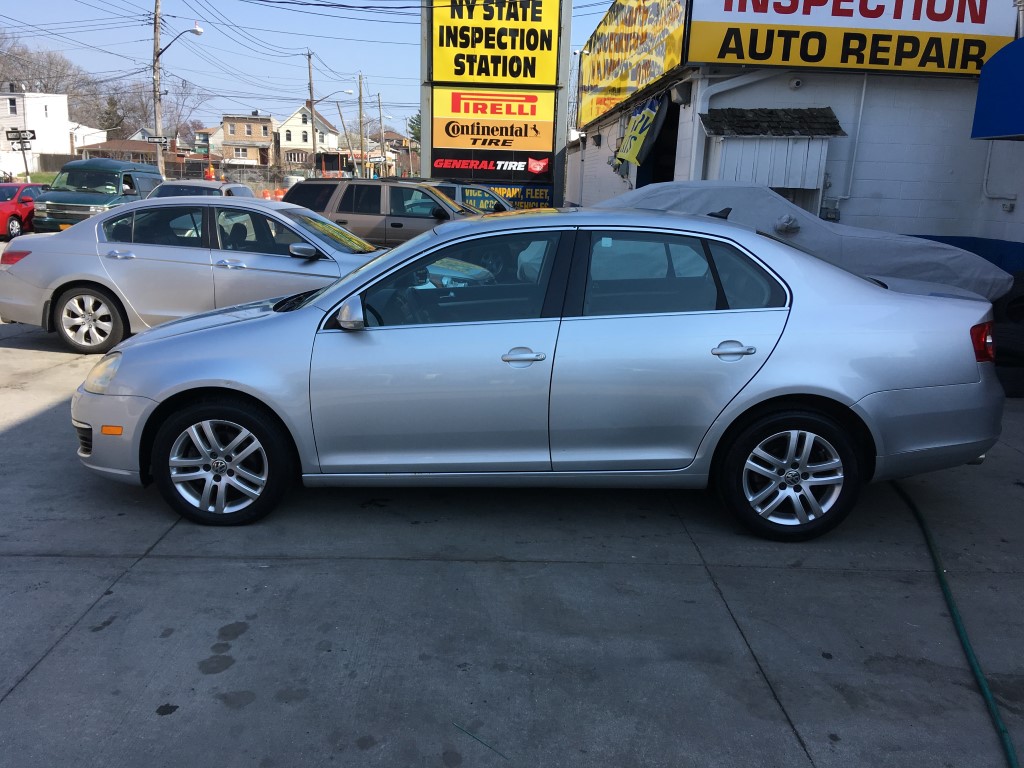 Used - Volkswagen Jetta Sedan for sale in Staten Island NY