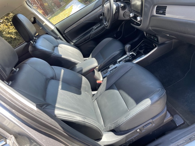 Used - Mitsubishi Outlander SEL AWD SUV for sale in Staten Island NY