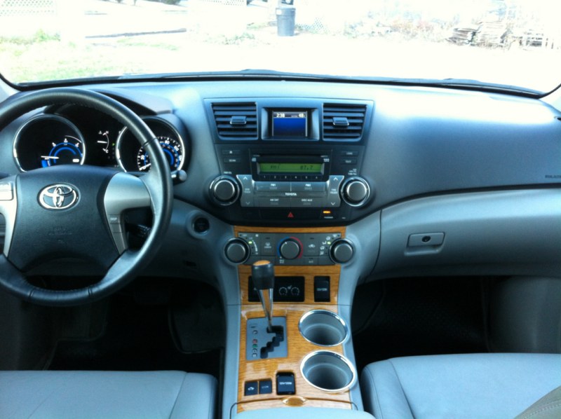 Used - Toyota Highlander Hybrid Limited Sport Utility 4WD for sale in Staten Island NY