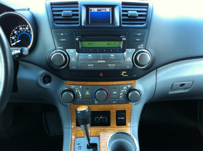 Used - Toyota Highlander Hybrid Limited Sport Utility 4WD for sale in Staten Island NY