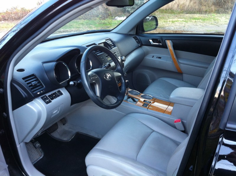 Used - Toyota Highlander Hybrid Limited Sport Utility 4WD for sale in Staten Island NY