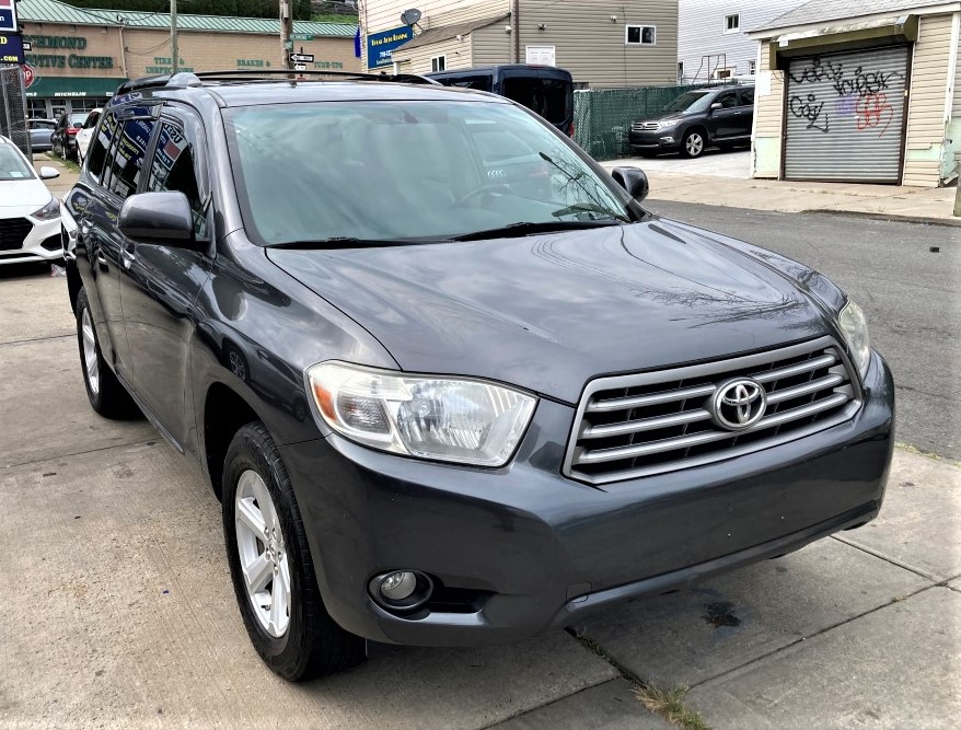 Used - Toyota Highlander SE AWD SUV for sale in Staten Island NY