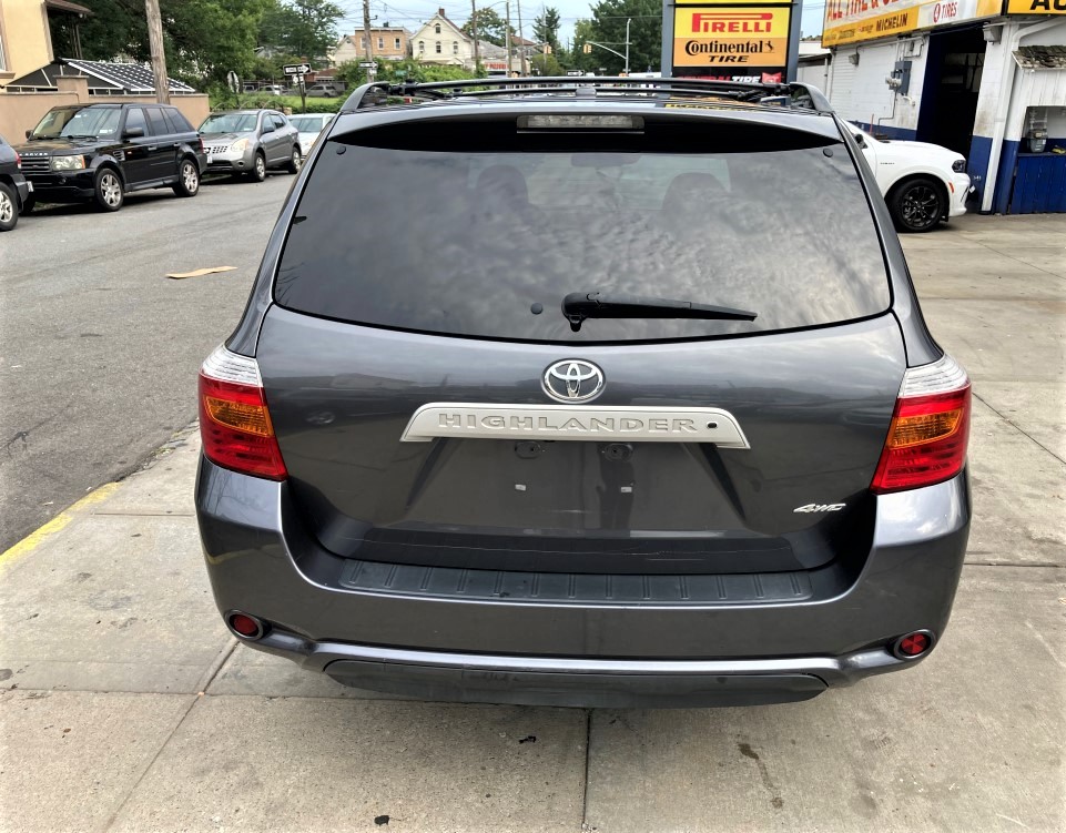 Used - Toyota Highlander SE AWD SUV for sale in Staten Island NY