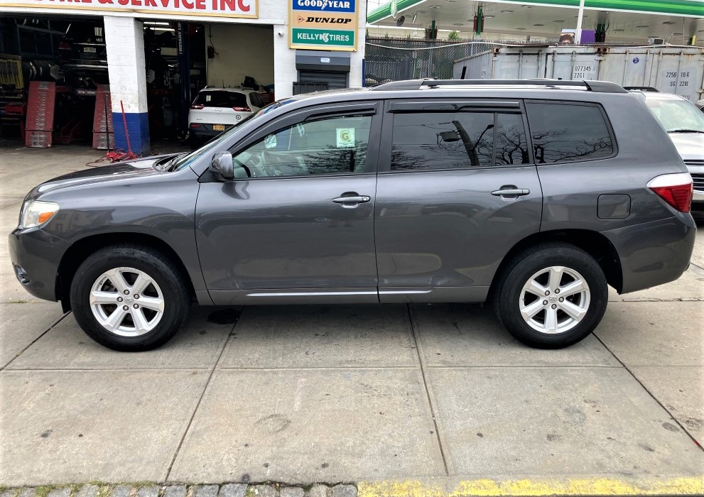 Used - Toyota Highlander SE AWD SUV for sale in Staten Island NY