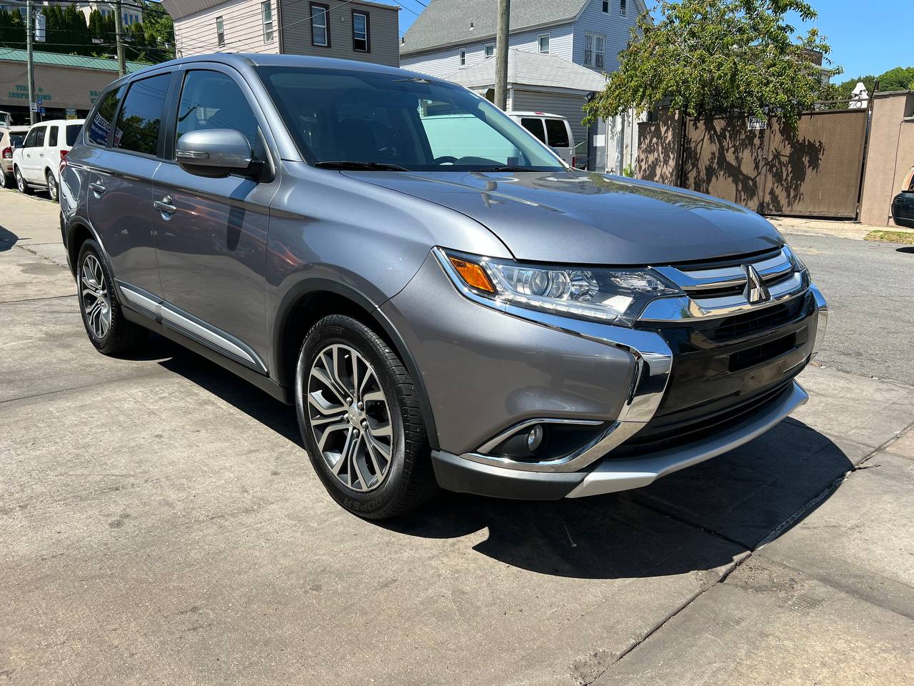 Used - Mitsubishi Outlander SE SUV for sale in Staten Island NY