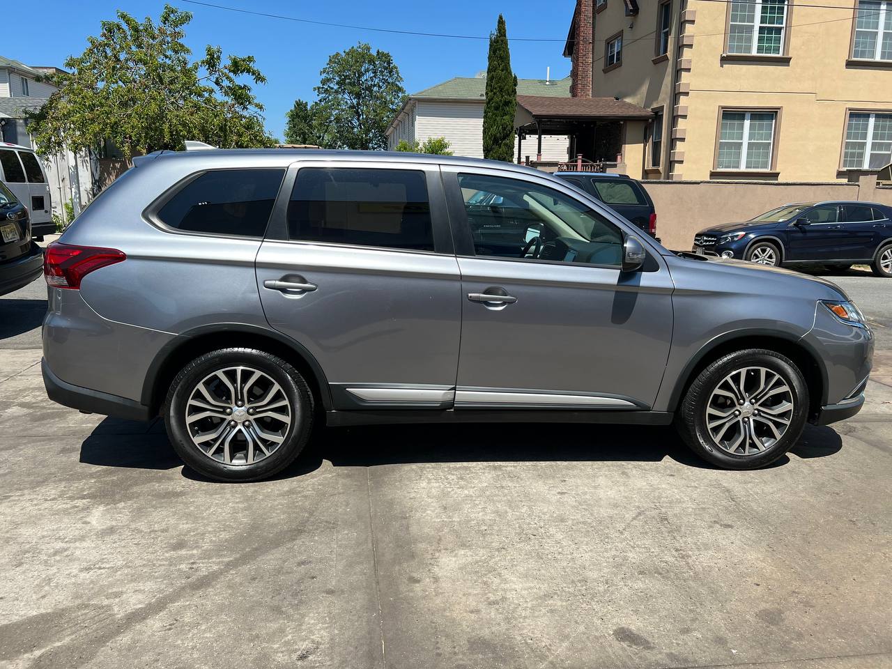 Used - Mitsubishi Outlander SE SUV for sale in Staten Island NY