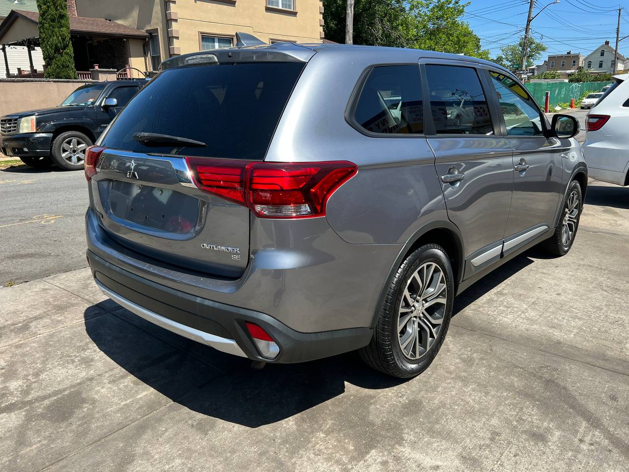 Used - Mitsubishi Outlander SE SUV for sale in Staten Island NY