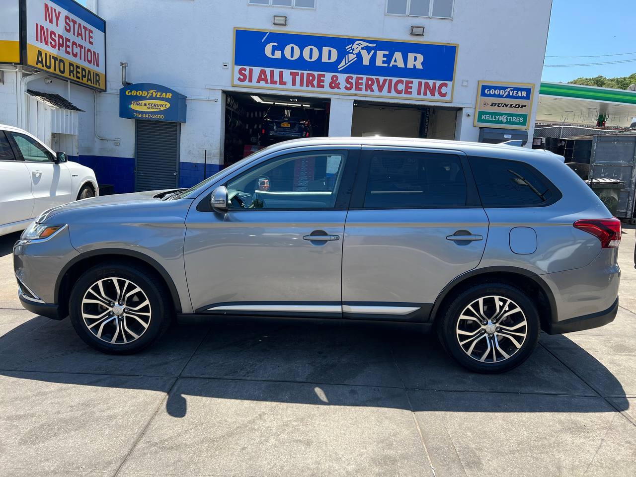 Used - Mitsubishi Outlander SE SUV for sale in Staten Island NY