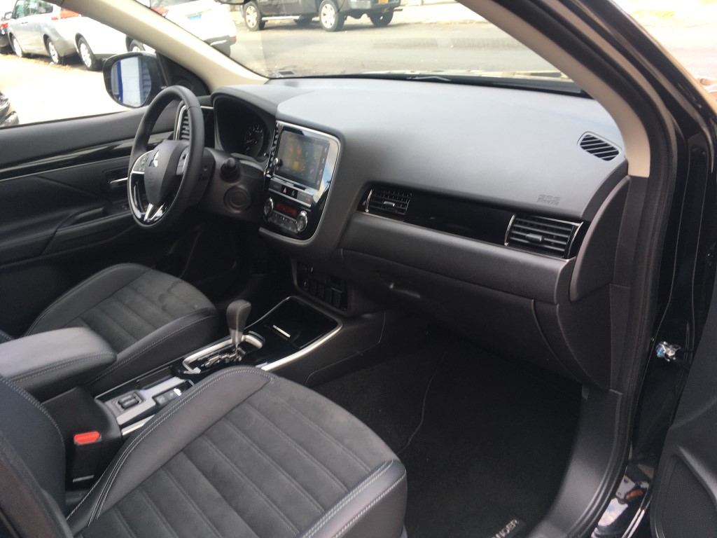 Used - Mitsubishi Outlander SE SUV for sale in Staten Island NY